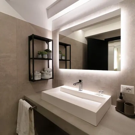 Diaz Novantuno - Luxury Apartments Como City Center Room photo